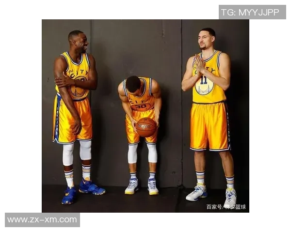 重庆篮球队灵活性引发热议球迷与专家的不同看法分析